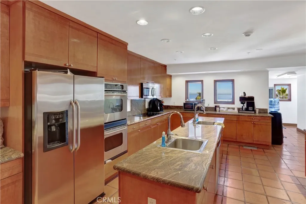 72 Camino De Flores 10, Avalon, California 90704 home-pic-24