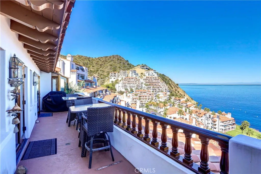 72 Camino De Flores 10, Avalon, California 90704 home-pic-16