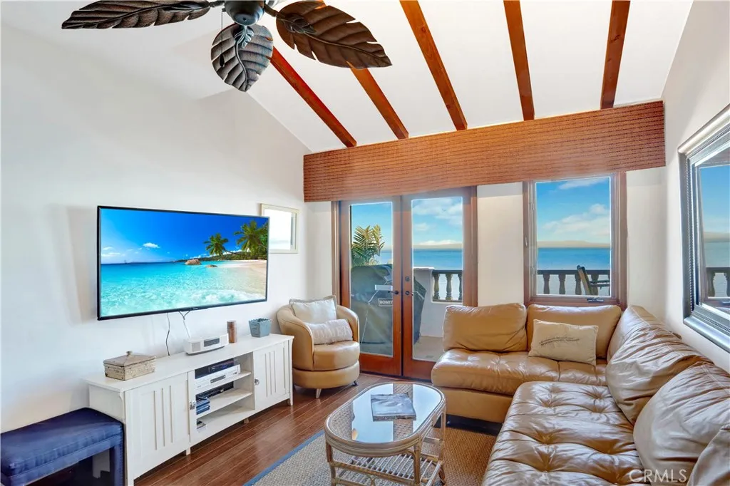 72 Camino De Flores 10, Avalon, California 90704 home-pic-2