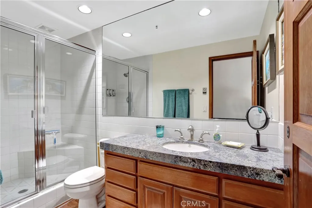 72 Camino De Flores 10, Avalon, California 90704 home-pic-14