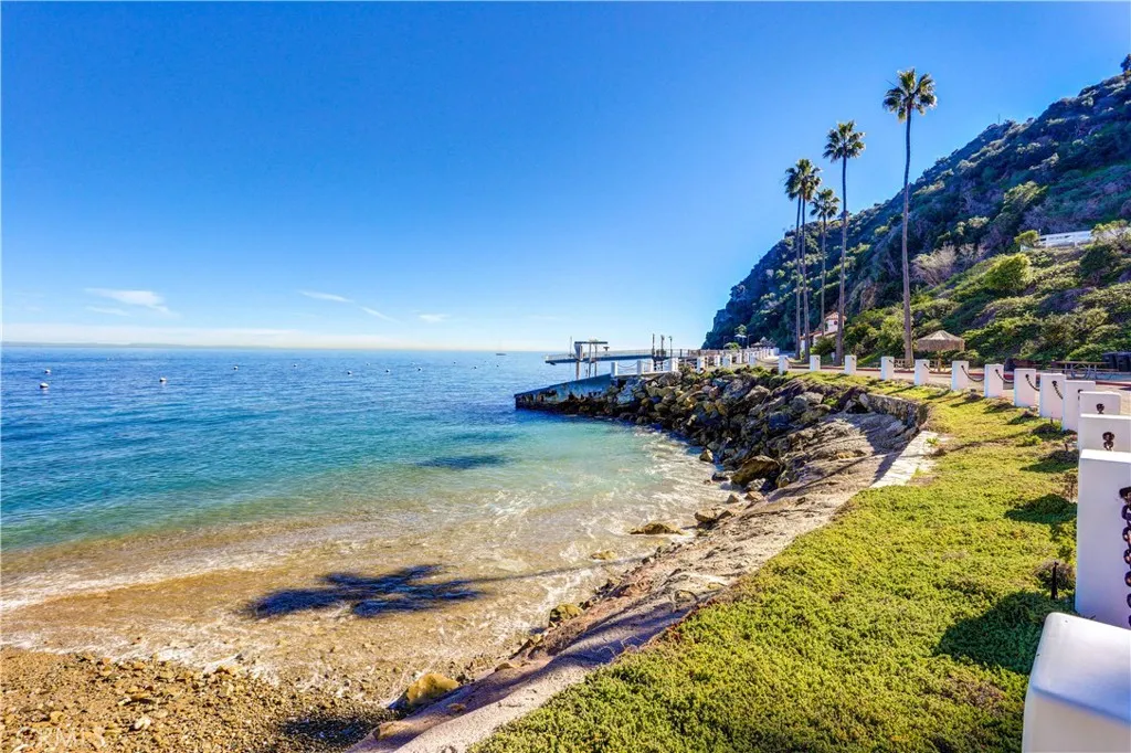 72 Camino De Flores 10, Avalon, California 90704 home-pic-31