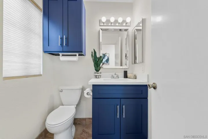 Bathroom downstairs