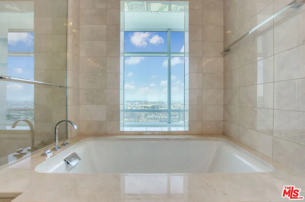 900 W Olympic Boulevard 39g, Los Angeles, California 90015 home-pic-7