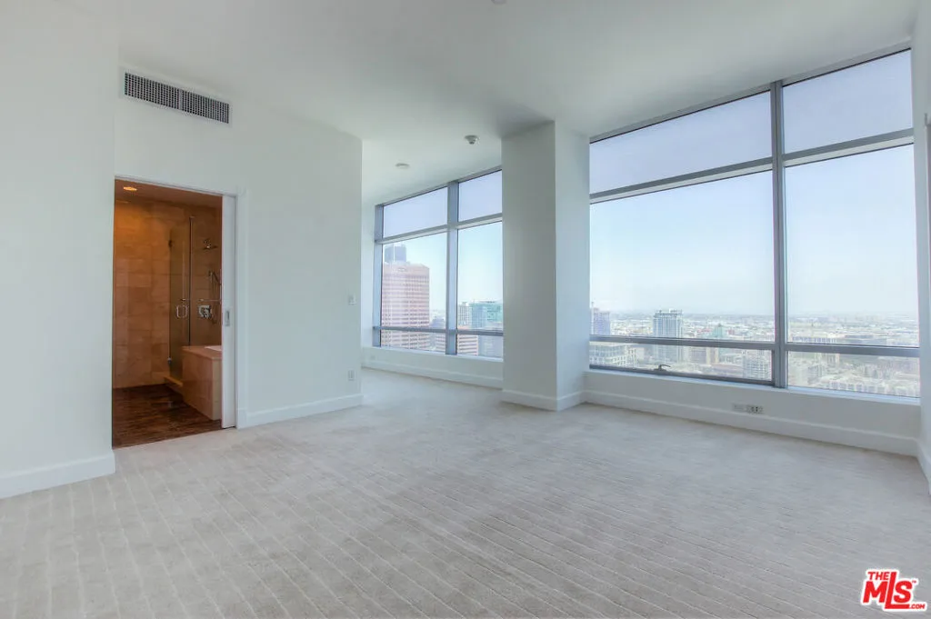 900 W Olympic Boulevard 39g, Los Angeles, California 90015 home-pic-13