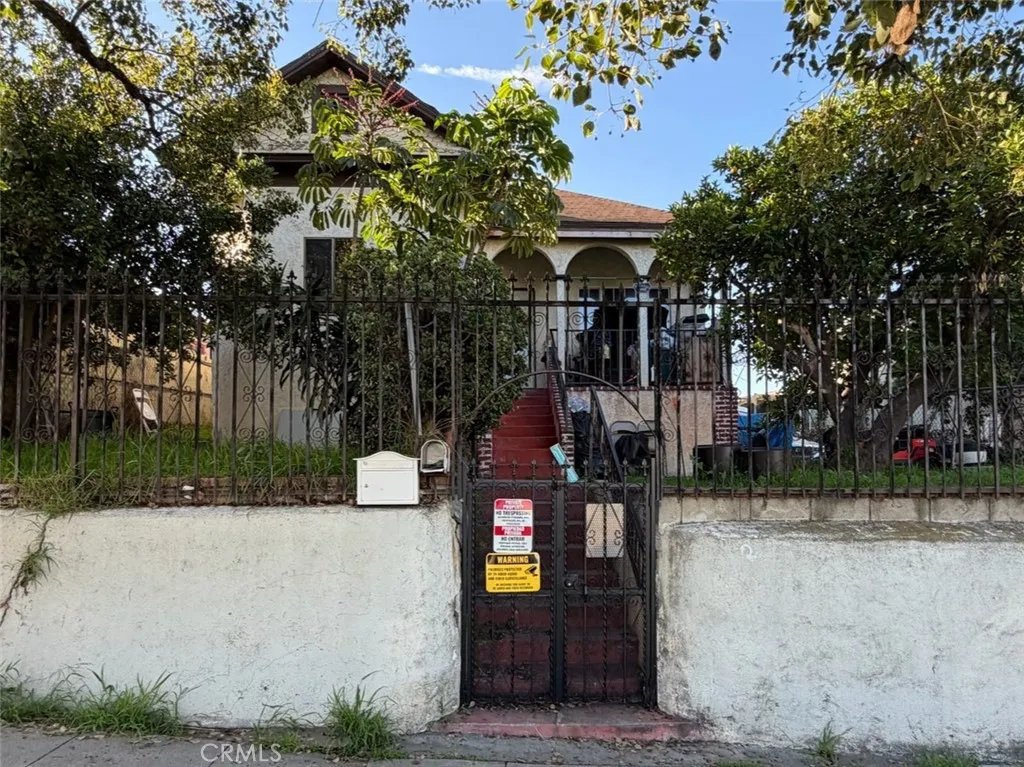 2112 City View Avenue, Los Angeles, California 90033 home-pic-2