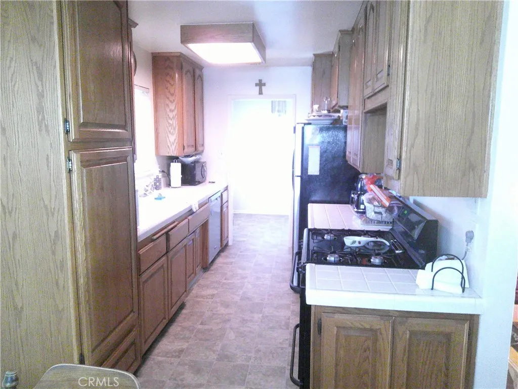 1116 N Old Mill, Azusa, California 91702 home-pic-7