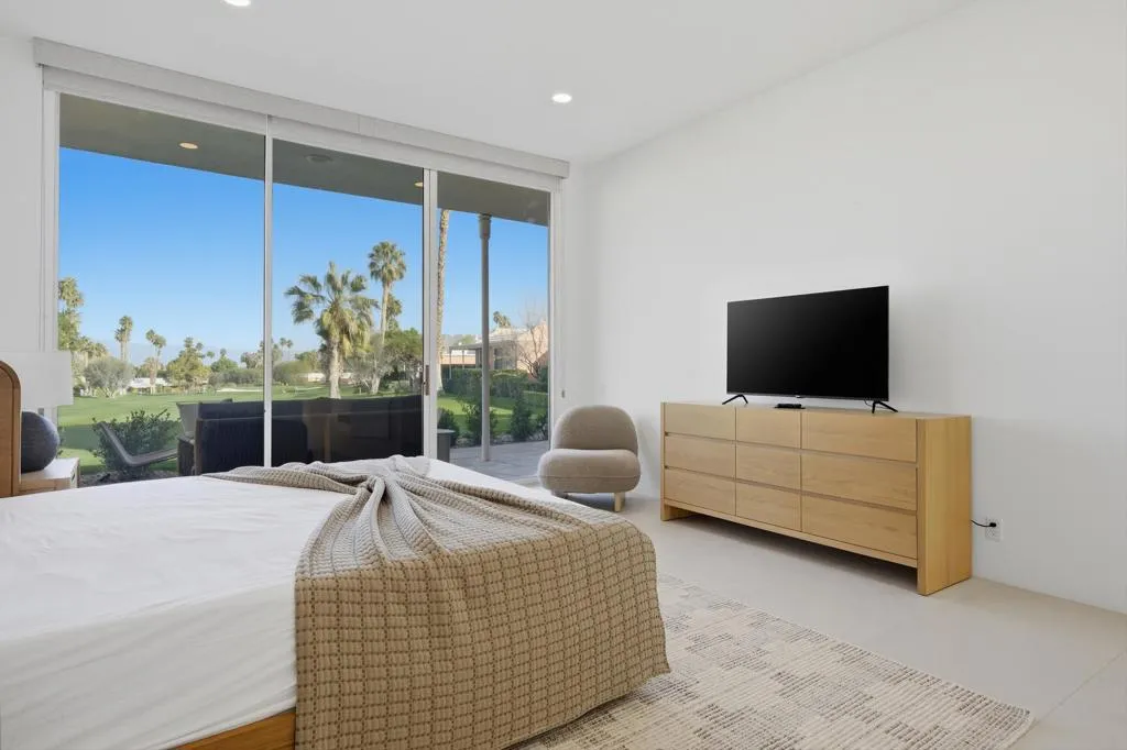 46860 Amir Drive, Palm Desert, California 92260 home-pic-19