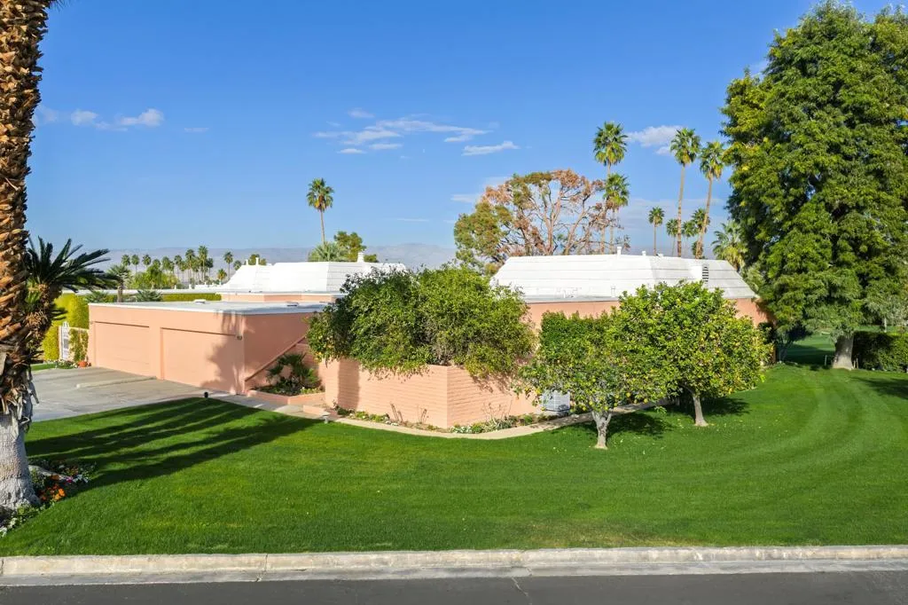 46860 Amir Drive, Palm Desert, California 92260 home-pic-43