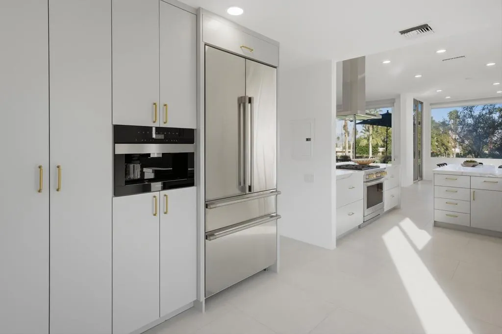 46860 Amir Drive, Palm Desert, California 92260 home-pic-15