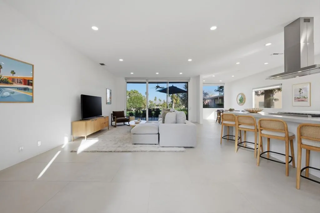 46860 Amir Drive, Palm Desert, California 92260 home-pic-4