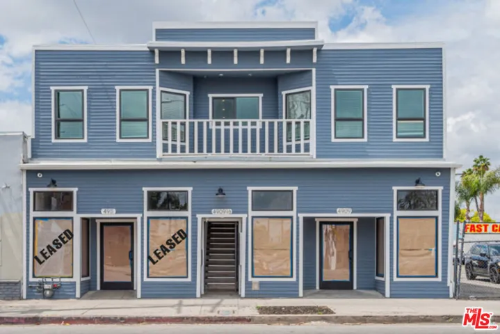 BUILDING FRONT