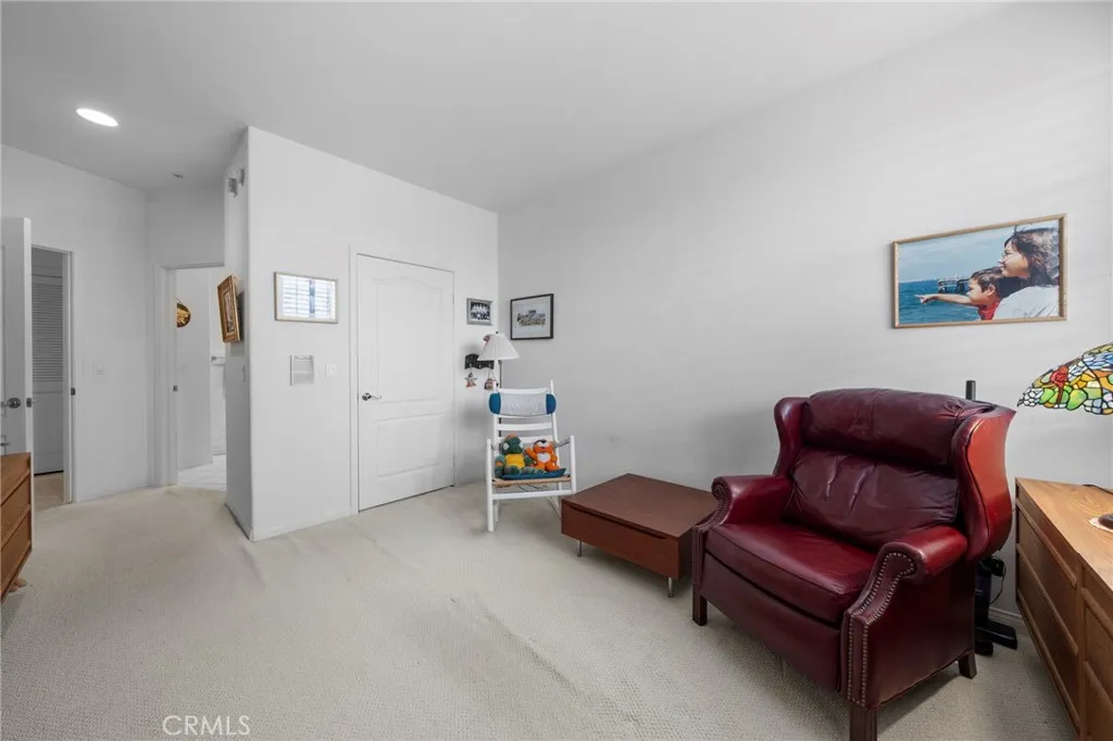 453 S Barrington, Los Angeles, California 90049 home-pic-17