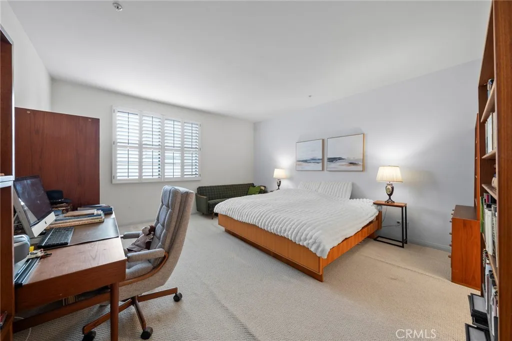 453 S Barrington, Los Angeles, California 90049 home-pic-9
