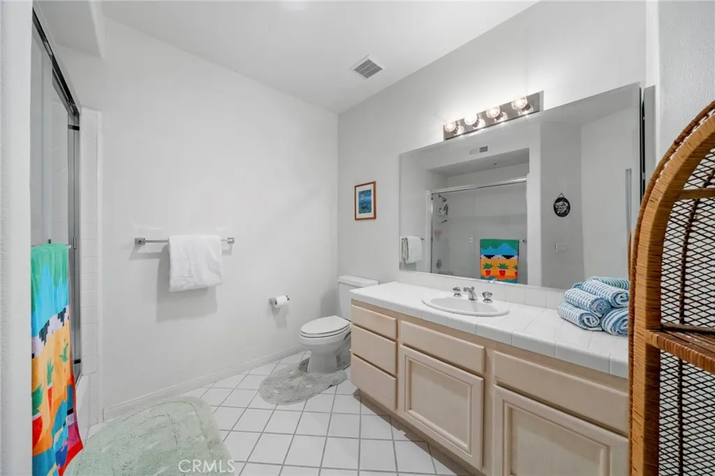 453 S Barrington, Los Angeles, California 90049 home-pic-18