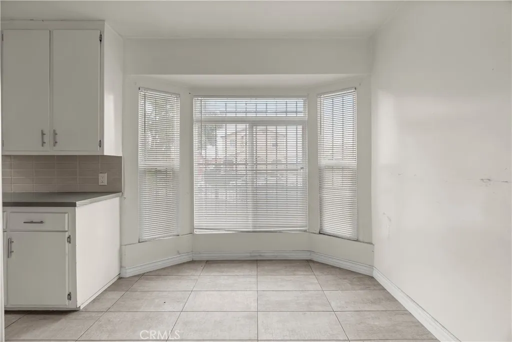 154 E 82nd Place, Los Angeles, California 90003 home-pic-17