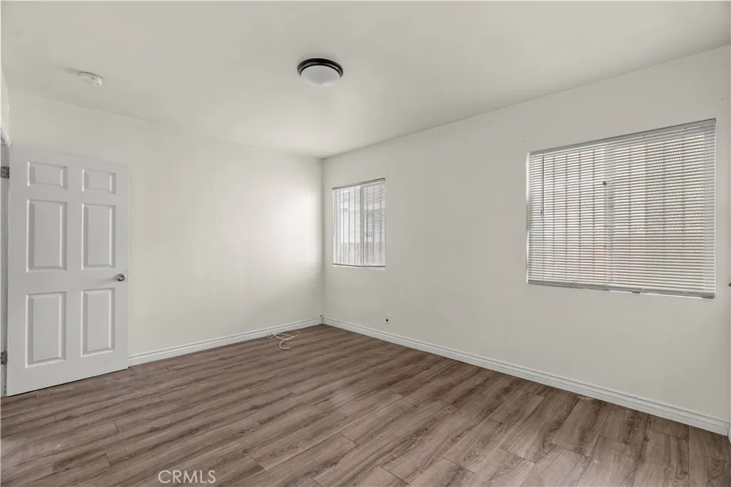 154 E 82nd Place, Los Angeles, California 90003 home-pic-21
