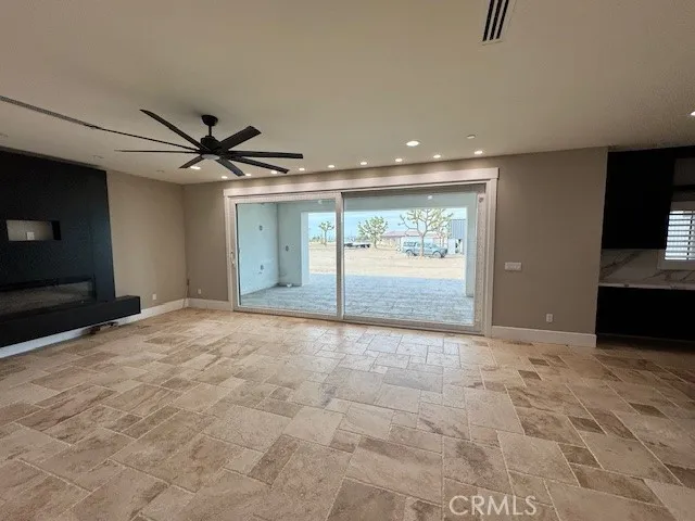 9526 Appleton Street, Victorville, California 92392