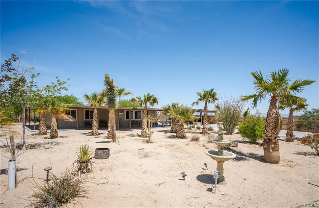 66125 Brant Cross, Joshua Tree, California 92252 home-pic-3