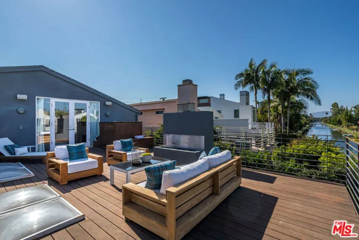 Outdoor Deck off Primary Suite