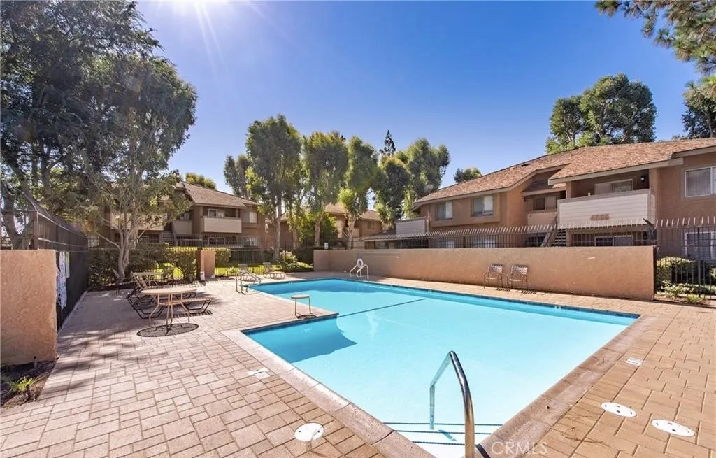 4545 Alamo G, Simi Valley, California 93063 home-pic-3