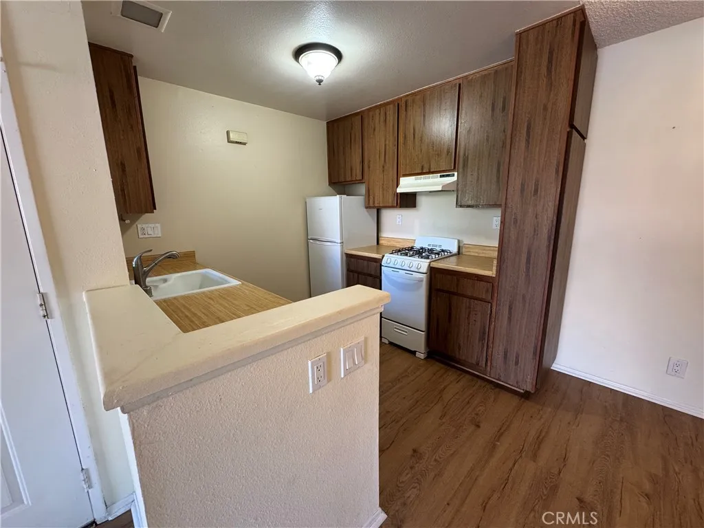 4545 Alamo G, Simi Valley, California 93063 home-pic-7