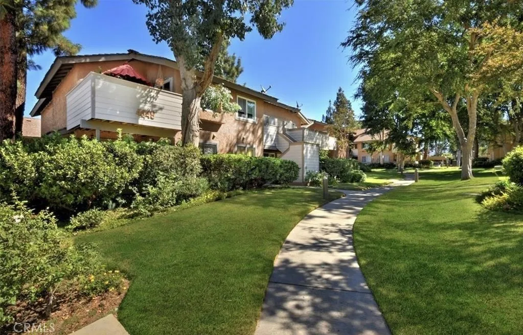4545 Alamo G, Simi Valley, California 93063 home-pic-1
