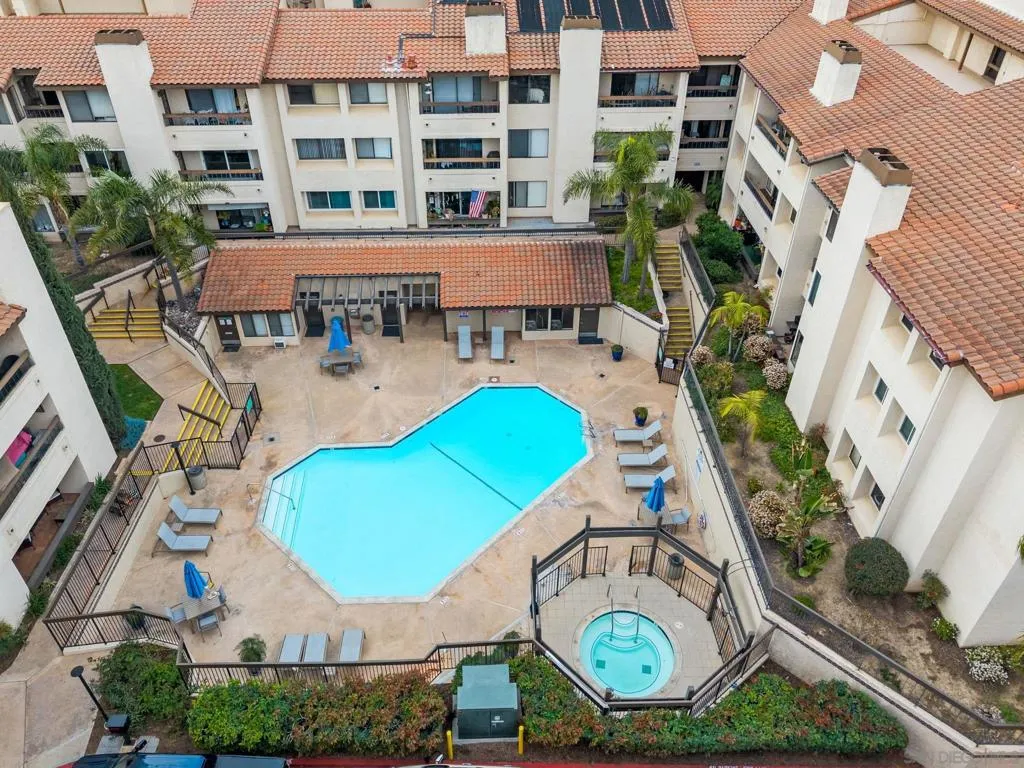 6717 Friars Rd 63, San Diego, California 92108 home-pic-21