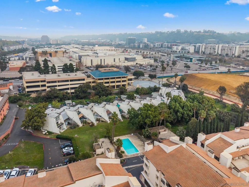 6717 Friars Rd 63, San Diego, California 92108 home-pic-24