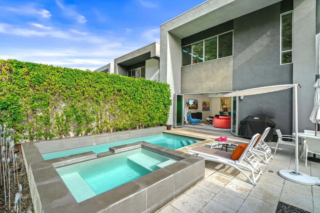 1231 Surrey Lane, Palm Springs, California 92264 home-pic-25