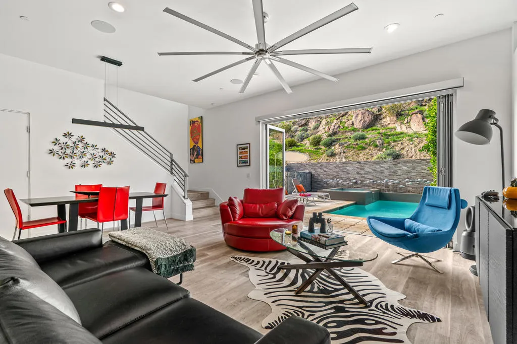 1231 Surrey Lane, Palm Springs, California 92264 home-pic-1