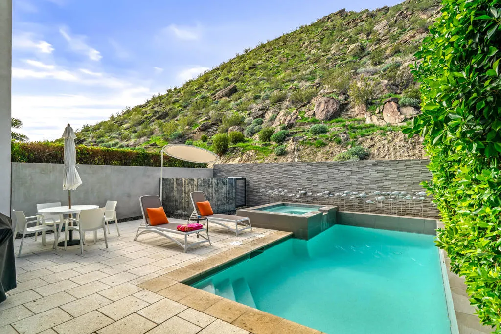 1231 Surrey Lane, Palm Springs, California 92264 home-pic-24