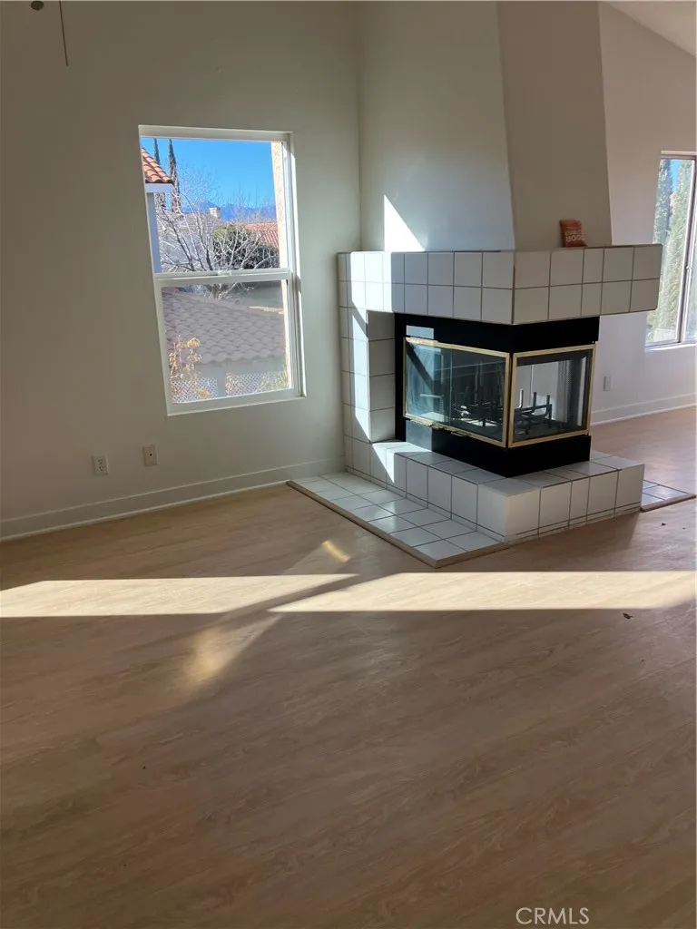 12482 Kokomo, Victorville, California 92392 home-pic-4