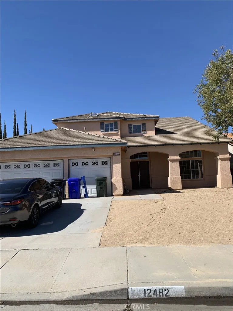 12482 Kokomo, Victorville, California 92392 home-pic-1