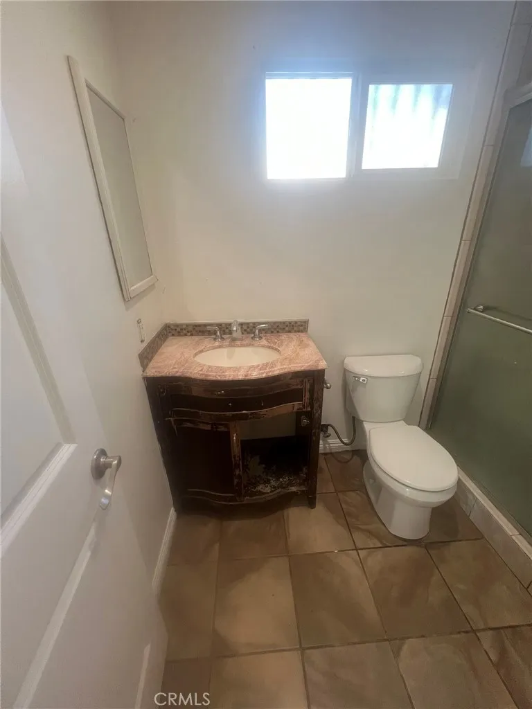 2000 W 54th, Los Angeles, California 90062 home-pic-34