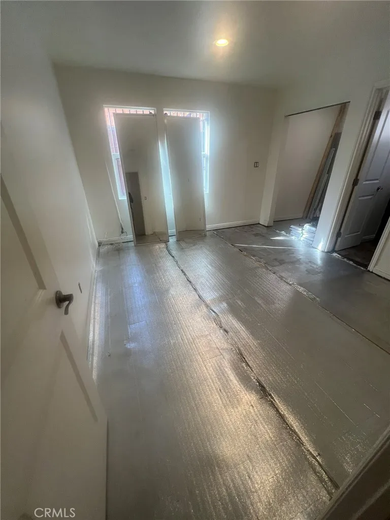 2000 W 54th, Los Angeles, California 90062 home-pic-33