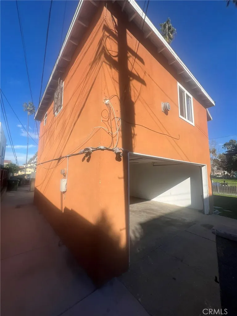 2000 W 54th, Los Angeles, California 90062 home-pic-42