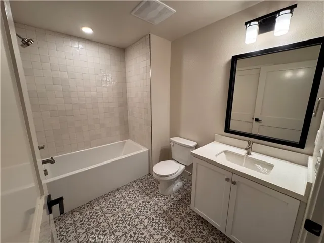 Bathroom en suite for bedroom 2