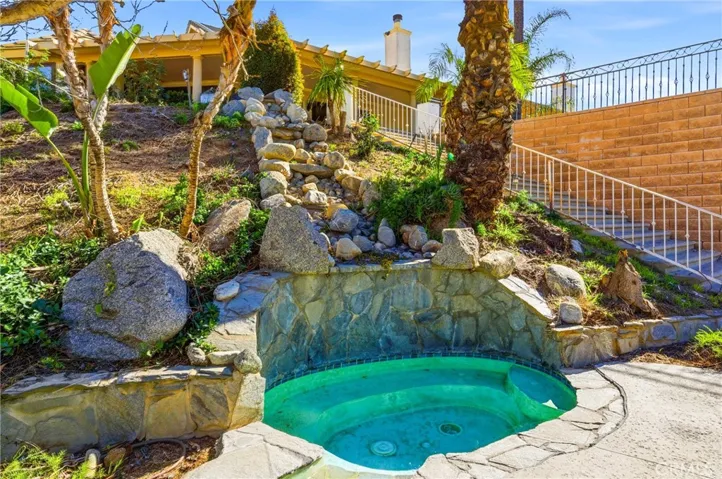 16575 Bonanza Dr, Riverside, California 92504