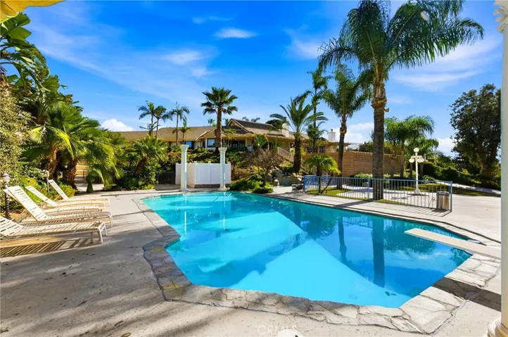 16575 Bonanza Dr, Riverside, California 92504