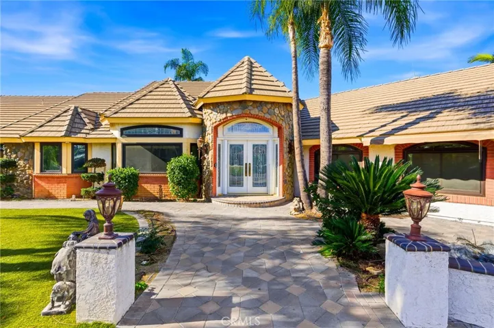 16575 Bonanza Dr, Riverside, California 92504