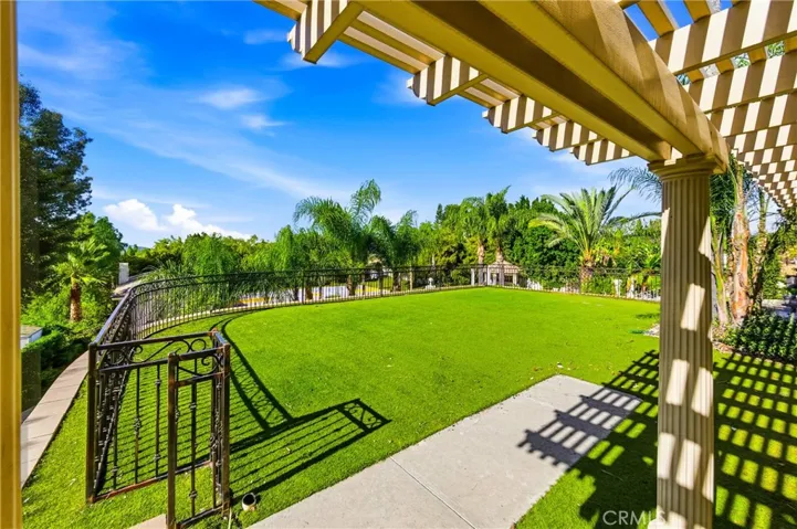16575 Bonanza Dr, Riverside, California 92504
