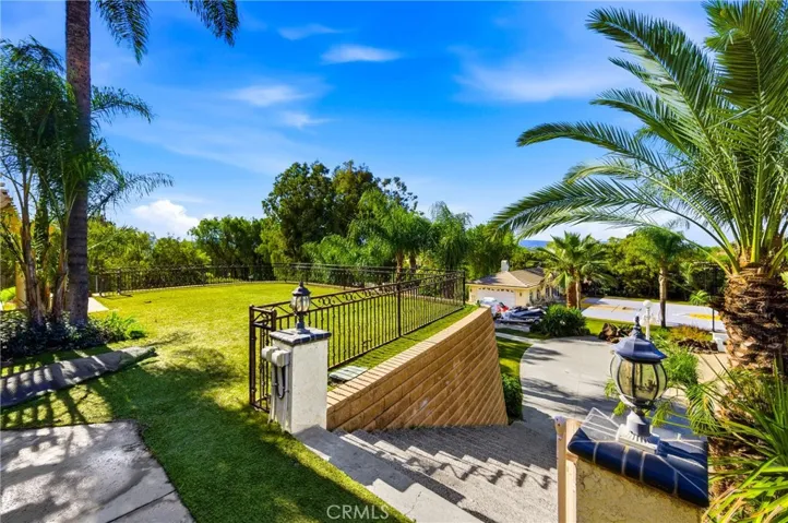 16575 Bonanza Dr, Riverside, California 92504
