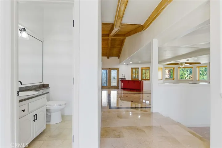 16575 Bonanza Dr, Riverside, California 92504