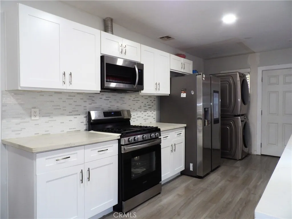 1537 W 60th, Los Angeles, California 90047 home-pic-4