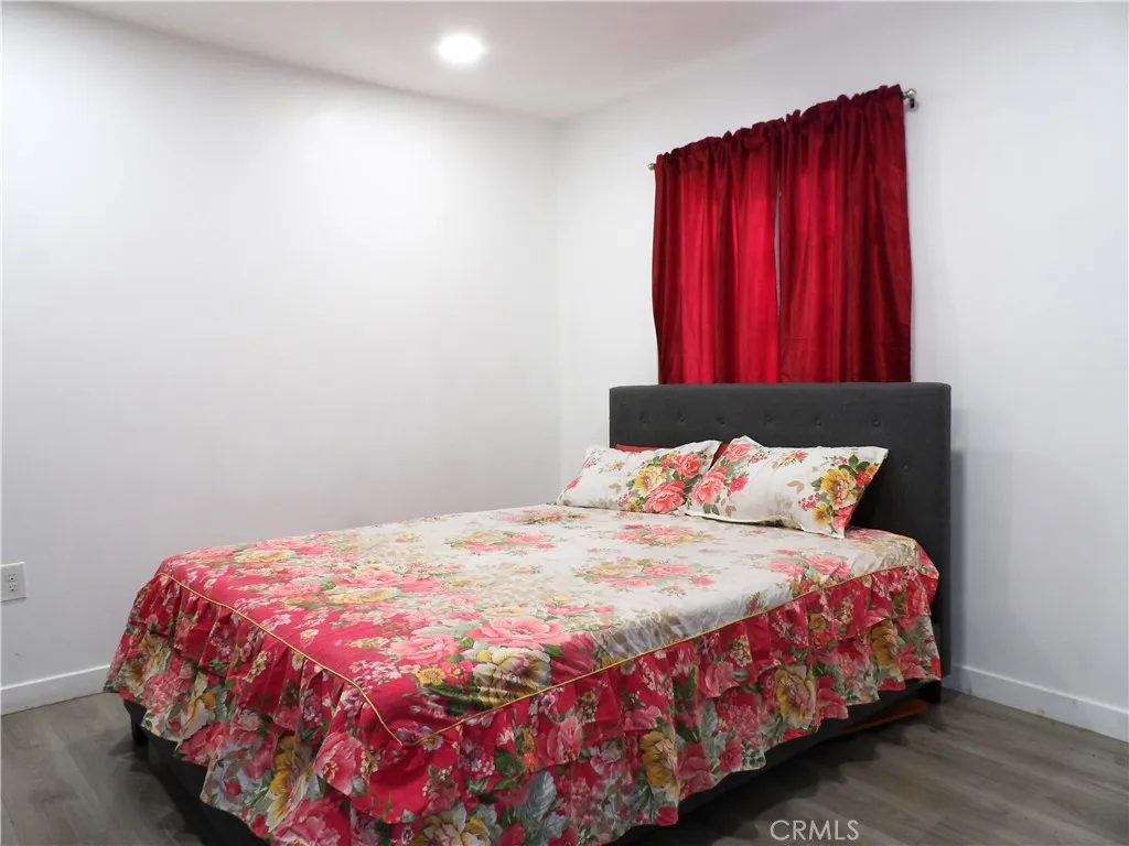 1537 W 60th, Los Angeles, California 90047 home-pic-9