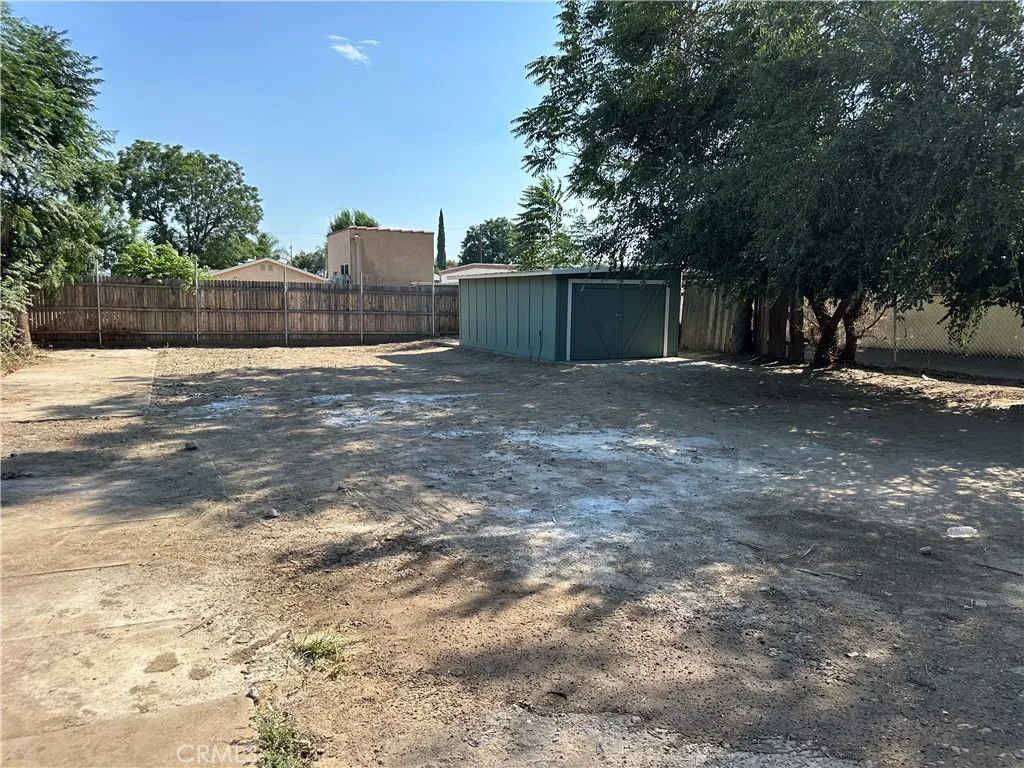 1189 W 19th Street, San Bernardino, California 92411 home-pic-8