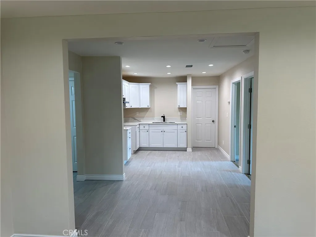 1189 W 19th Street, San Bernardino, California 92411 home-pic-6