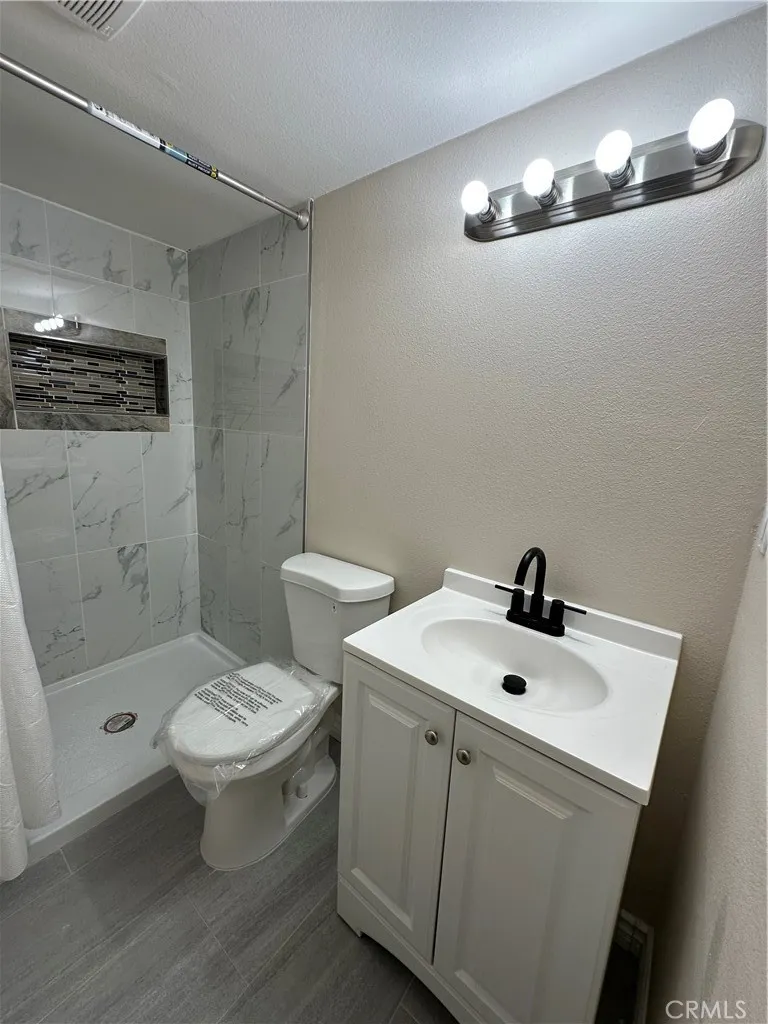 1189 W 19th Street, San Bernardino, California 92411 home-pic-7