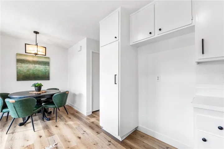 Dining area with direct access to the patio