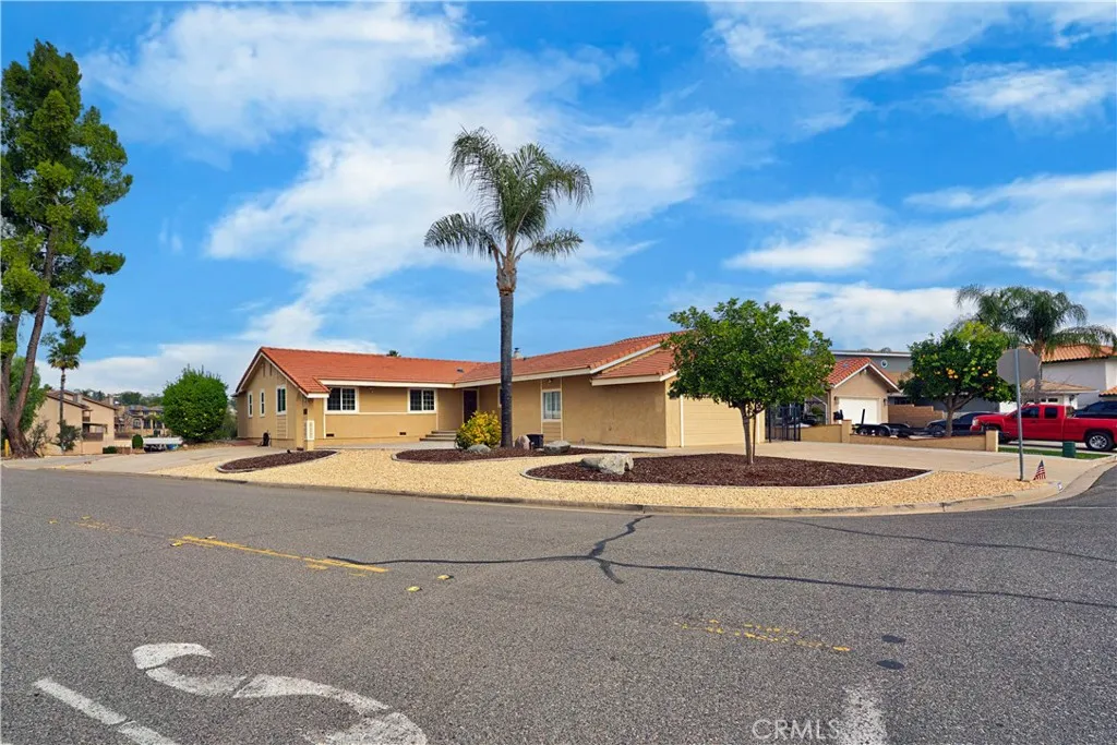 30649 Sea Horse, Canyon Lake, California 92587 home-pic-38